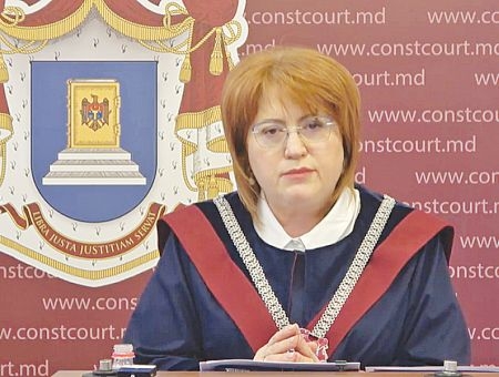 Доминика Маноле